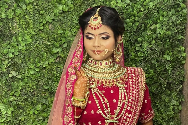 Best Airbrush Bridal Makeup in Dwarka